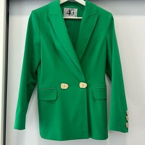 Green pantsuit, high quality, perfect condition